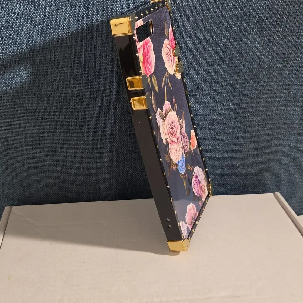 Luxury Trunk Rose Phone Case Gold Rivet Retro Cover